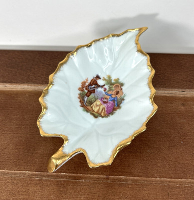 Vintage Limoges France Leaf Dish Gold Trim Courting Couple Porcelain Trinket