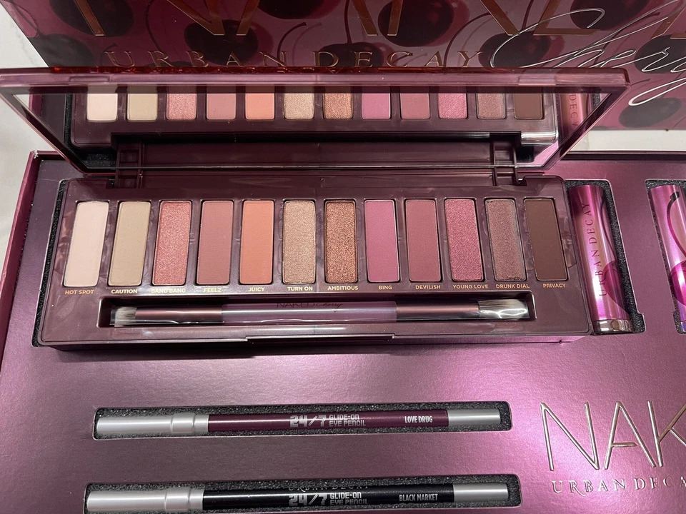Paleta de sombras de ojos Urban Decay Naked Cherry Vault lápiz labial lápiz de ojos nuevo en caja Foto 4 de 4