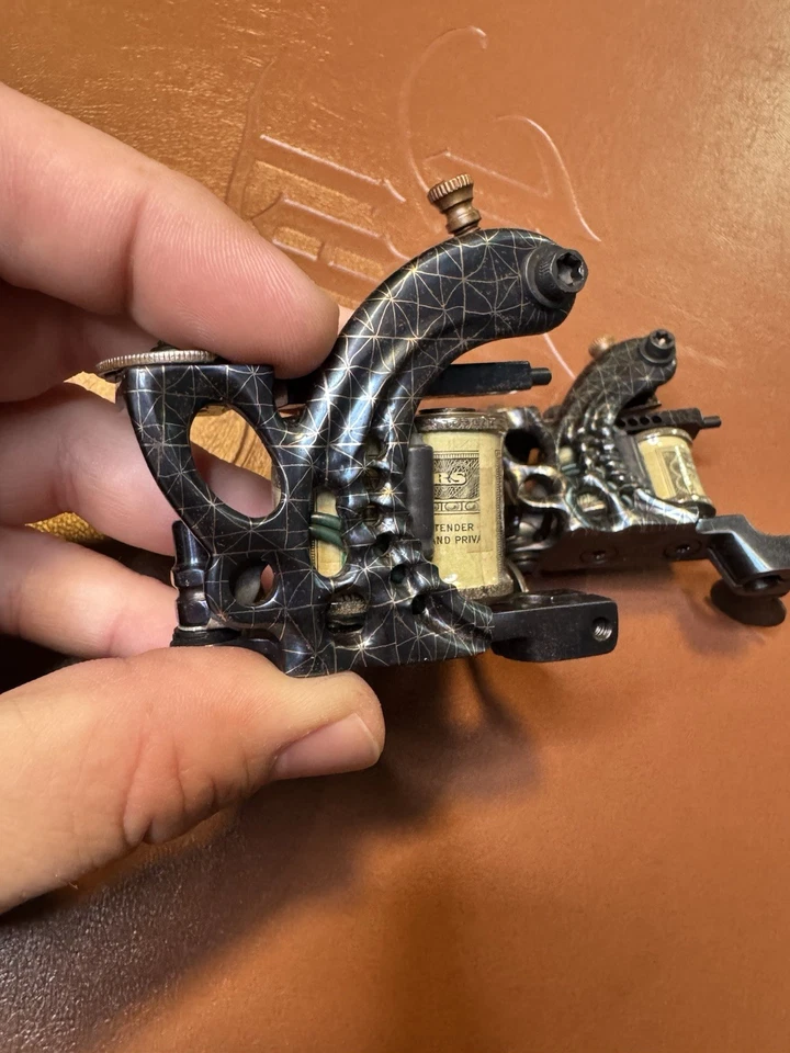 Forro y sombreador Aaron Cain Damascus Foto 3 de 4