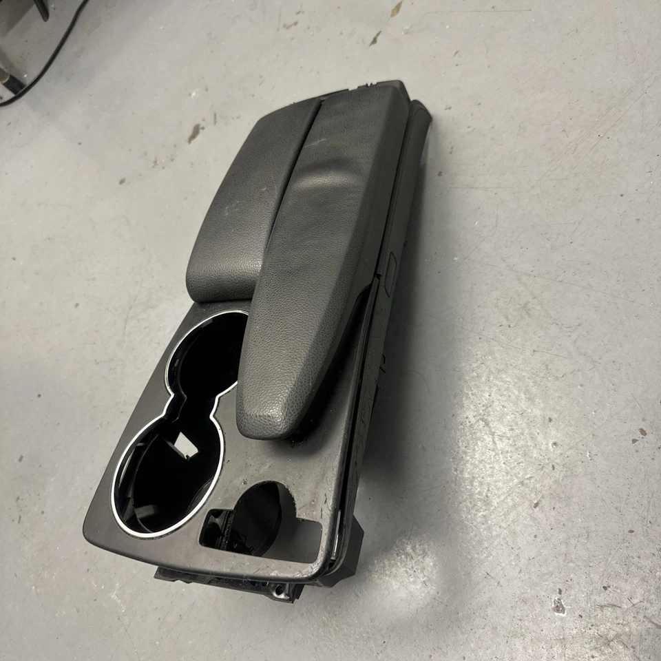 OEM 2008-2014 Mercedes-Benz W204 C250 C300 Center Console Armrest Black Arm Rest - Image 2 of 4