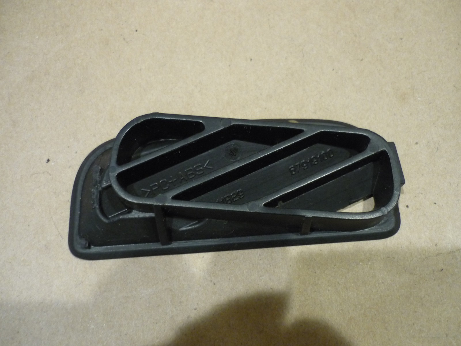 Ferrari 430 - LH Dash Air Vent Plate - P/N 67919100