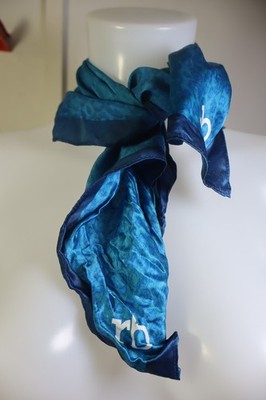 ROCCOBAROCCO 100% SEIDE SEIDE KRAWATTENSCHAL FOULARD MADE IN ITALY VINTAGE KLASSIKER