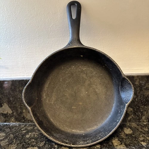 Vintage GRISWOLD No. 4 Cast Iron Skillet SBL Erie, PA 702A-7 inch