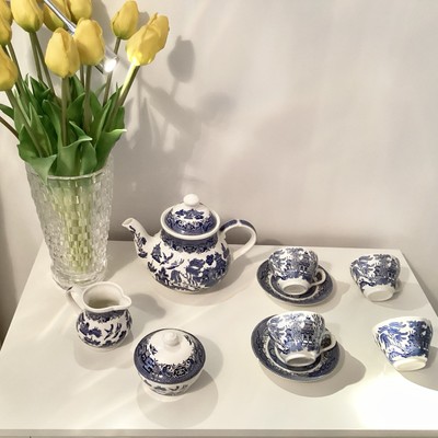 Churchill Blue Willow Tea Set-9 pieces-made in England-Vintage
