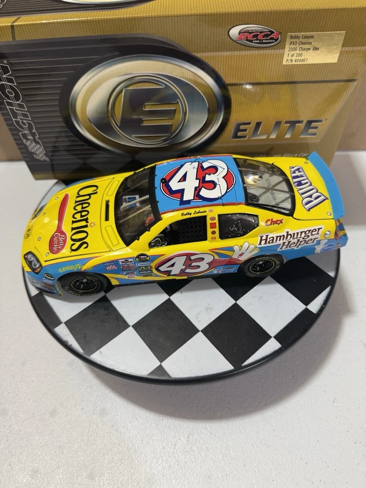 RARE* Bobby Labonte ELITE #43 Cheerios 2006 1/24 Nascar Diecast - Image 2 of 4