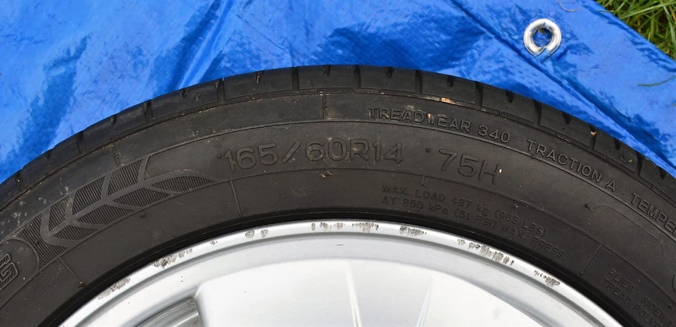Ford Ka, Komplettreifen mit Alufelgen 165/60R14 75H  - Bild 2 von 4