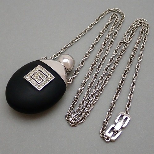 Authentic Vintage Givenchy necklace 