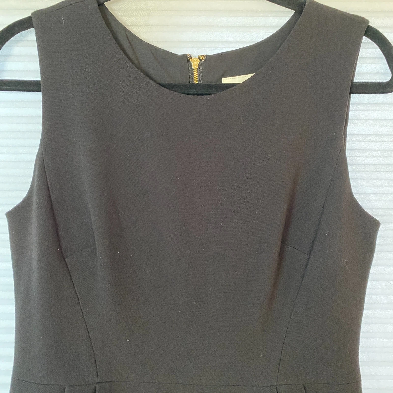 Vestito donna Kate Spade taglia 6 sartoriale aderente e svasato piccolo nero foderato oro det