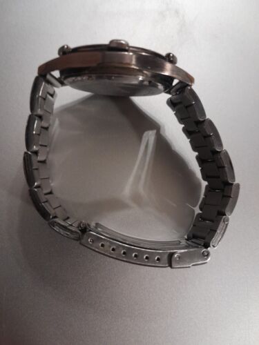 Wenger SAK Watch Women 30mm Silver Tone Date Swiss New Battery 6.25" - Picture 2 of 5