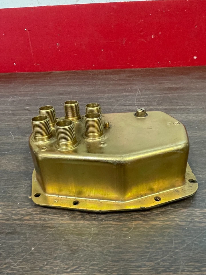 老式军用 M880 Power Wagon? 分销商帽潜水 NOS 722 — 第 2/4 张图片