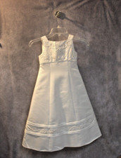 Oleg Cassini Flower Girl Dress From David's Bridal. Size Girls 4. Beaded Bodice