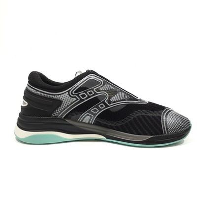 GUCCI Ultrapace R Sneakers -Black / Grey -Men display picture 1