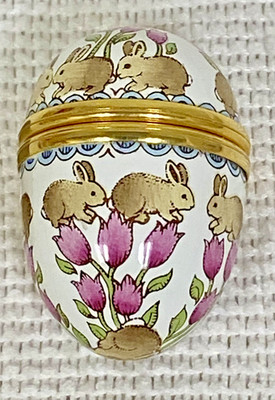 Halcyon Days Enamel Miniature Easter Oval Egg Pill Trinket Box Bunnies Rabbits