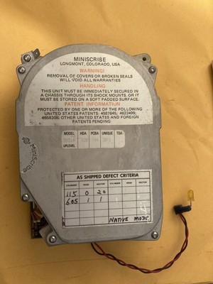 AUSSERGEWÖHNLICH SELTEN! Miniscribe 8051A 44MB Vintage Festplatte