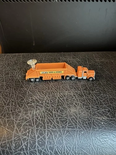 Vintage 1980 Hot Wheels Steering Rig Bob's Sand And Gravel Peterbilt Semi Truck