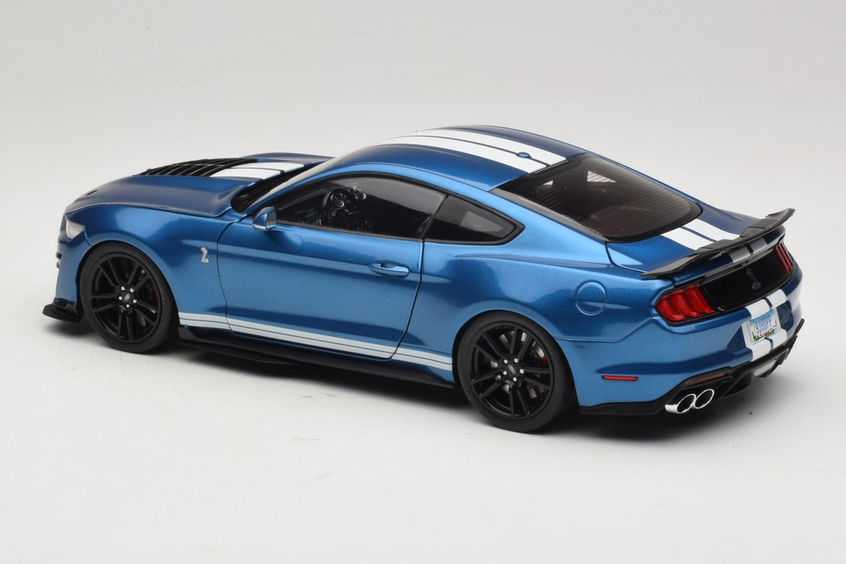 104-044 Cult 1/18 フォード Mustang Wagon 104-044 Cult 1/18 フォード Mustang Wagon 【公式通販】
