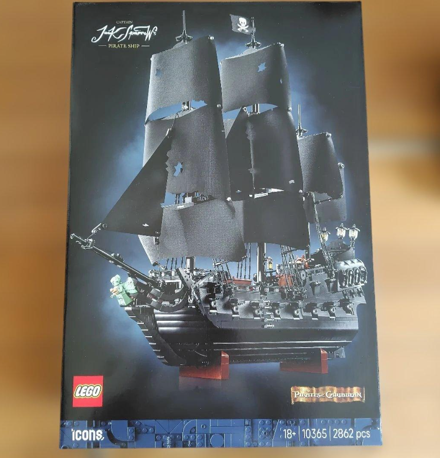 LEGO 10365 Pirates Of The Caribbean Captain Jack Sparrow's Ship