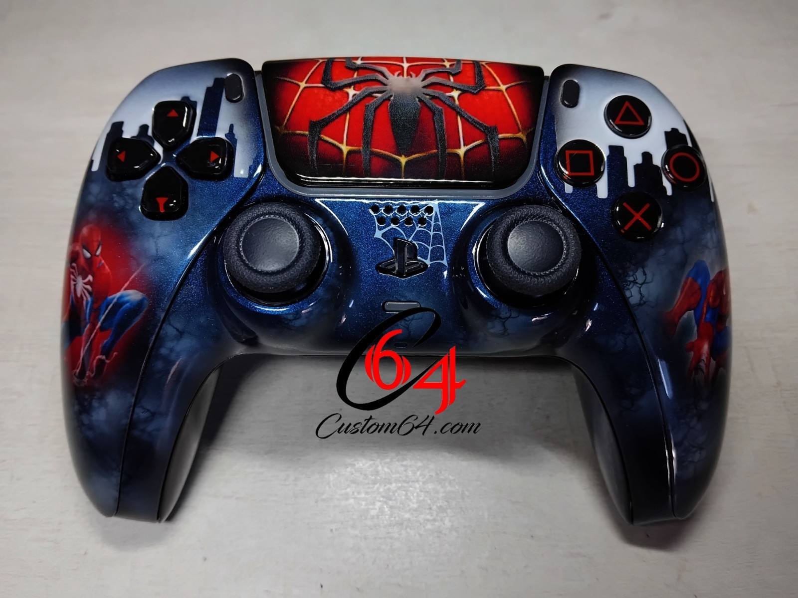 Manette DualSense Spider-Man Sony pour des soirées gaming PS5 immersives en solo