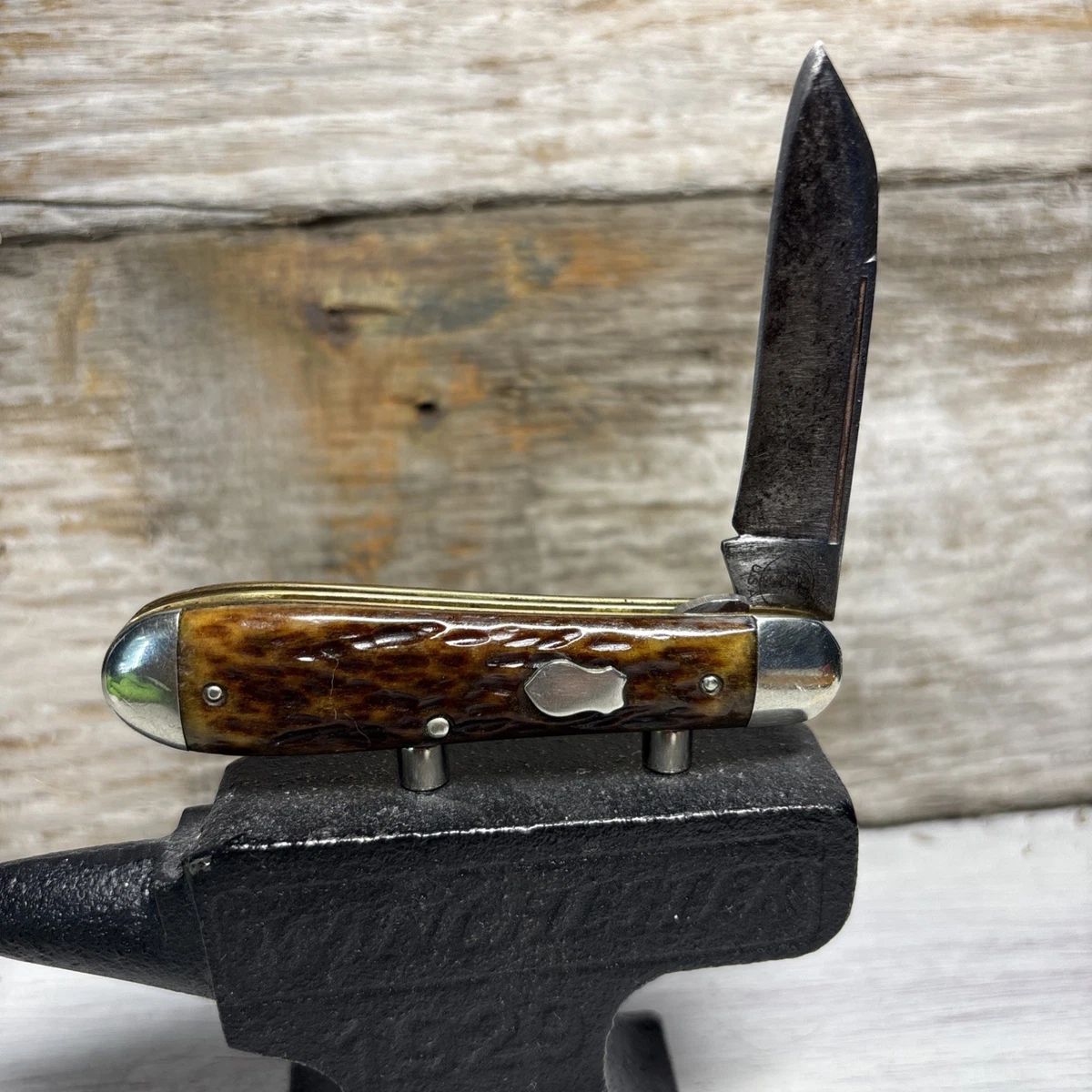Remington Collectible Vintage Factory Manufactured Folding Knives