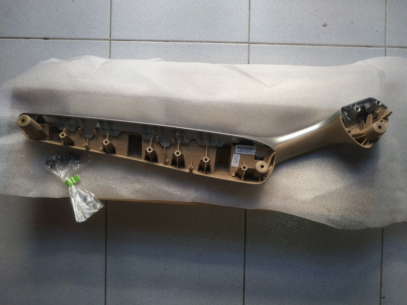 BMW E46 armrest front right TITANIUM II ,HELLBEIGE !NEW! !GENUINE  