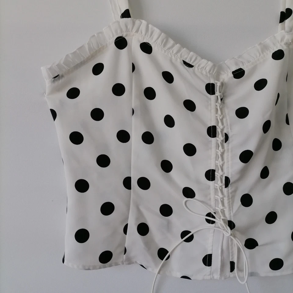 Camiseta sin mangas corta Forever 21 para mujer blanca tejida a lunares con cordones talla XL Foto 3 de 4