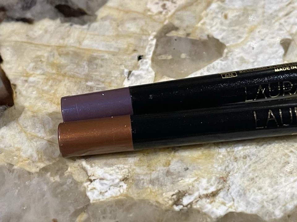 Dúo delineador de ojos estilo Laura Geller - ciruela real/cacao cálido 0,03 oz nuevo en caja Foto 2 de 4