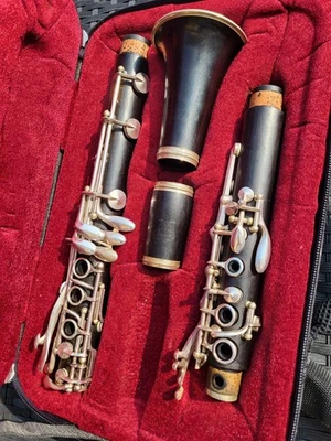 R13 BUFFET CRAMPON CLARINET, Eb KEY,READY TO PLAY/CLARINO CLARINETTO REVISIONATO - Imagen 1 de 4