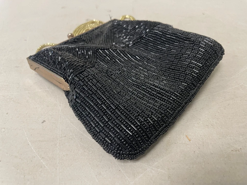 Bolso Bandolera Vintage La Regale Negro Noche Cuentas Dorado Herrajes Talla S Foto 4 de 4