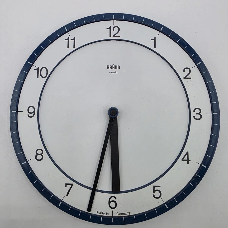 Vintage Braun Quartz Wall Clock Designed ABK30 Dieter Rams Type 4861 Blue, Works - Image 2 of 4
