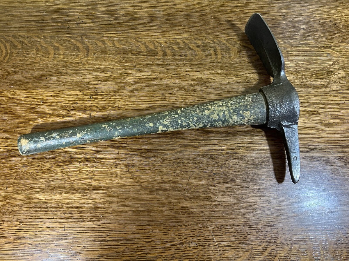 Original WW2 WW1 US Army Entrenching Tool Pick Axe Mattock