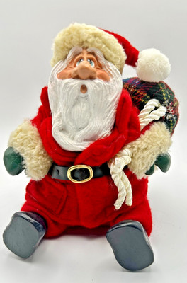 Santa Claus Kris Kringle Plush Christmas Figure Russ Berrie & Co 6 Inches Tall
