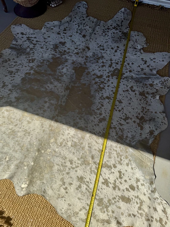Piel de vaca real extra grande oro claro/gris claro $350, excelente, lujo 7'x 8' Foto 2 de 4