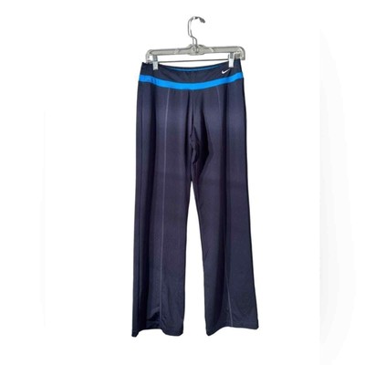 Pantaloni Nike Dri Fit Low Rise Flare Elasticizzati Atletici Y2K