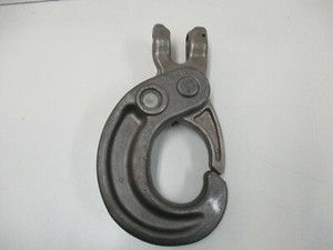 5/8 CM Latchlok with Clevis Attachment 16/8 R50