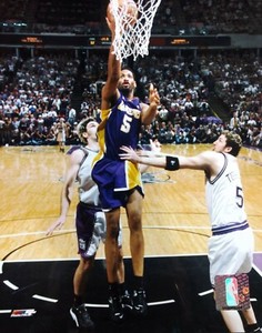 lakers purple uniform