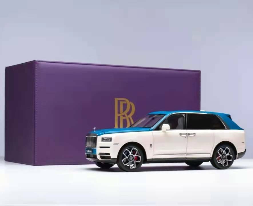 1/18 Rolls Royce Cullinan limited edition 99pcs Diecast 1/18 Rolls Royce Cullinan limited edition 99pcs Diecast
