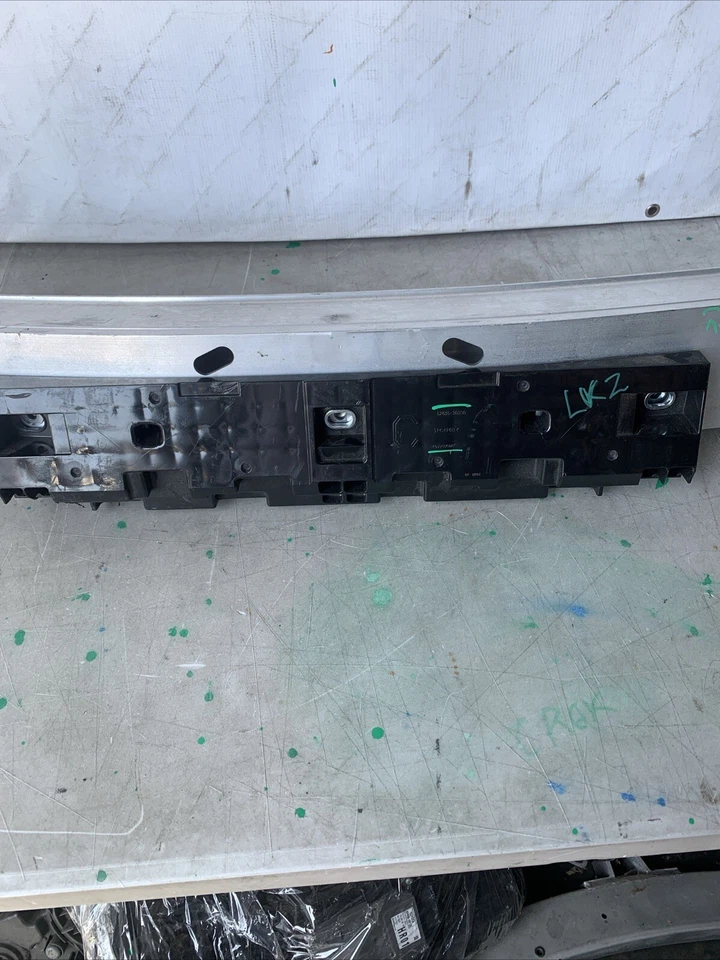 2023 TOYOTA CROWN REAR BUMPER REINFORCEMENT IMPACT BAR OEM Foto 3 de 4