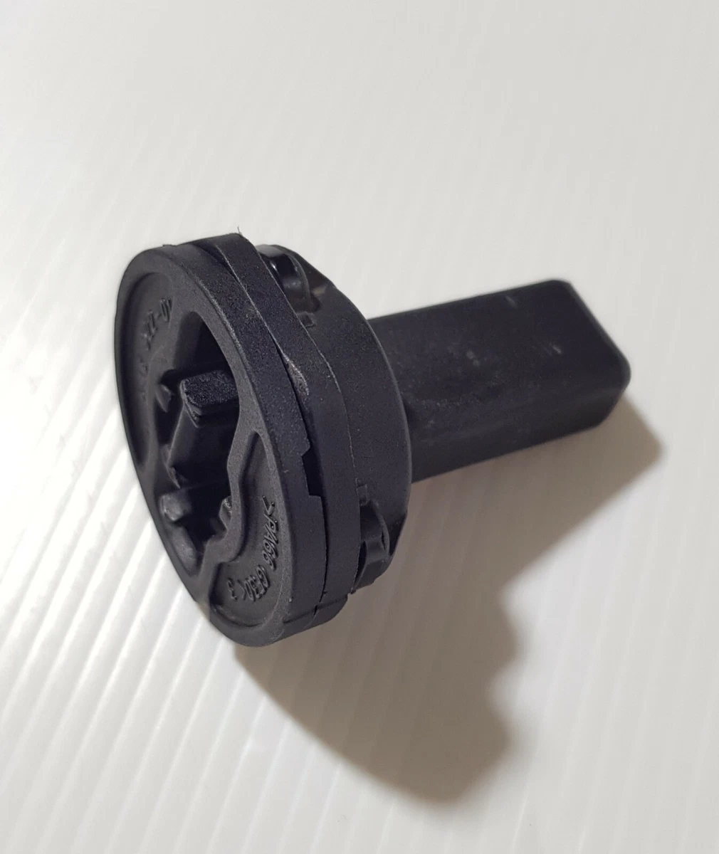 BMW F20 F21 F22 F87 F23 F30 F80 F31 F34 F32 F82 F33 F83 Bracket 