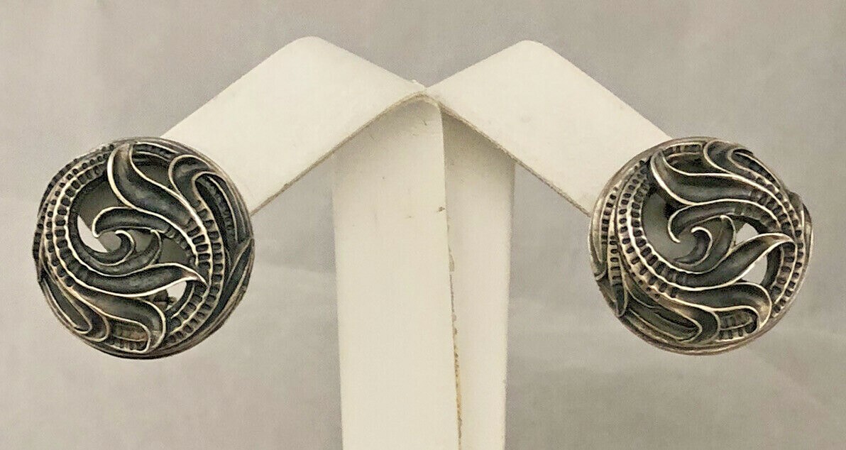 Gorgeous FDV Solid Sterling Silver Raised Swirl M… - image 4