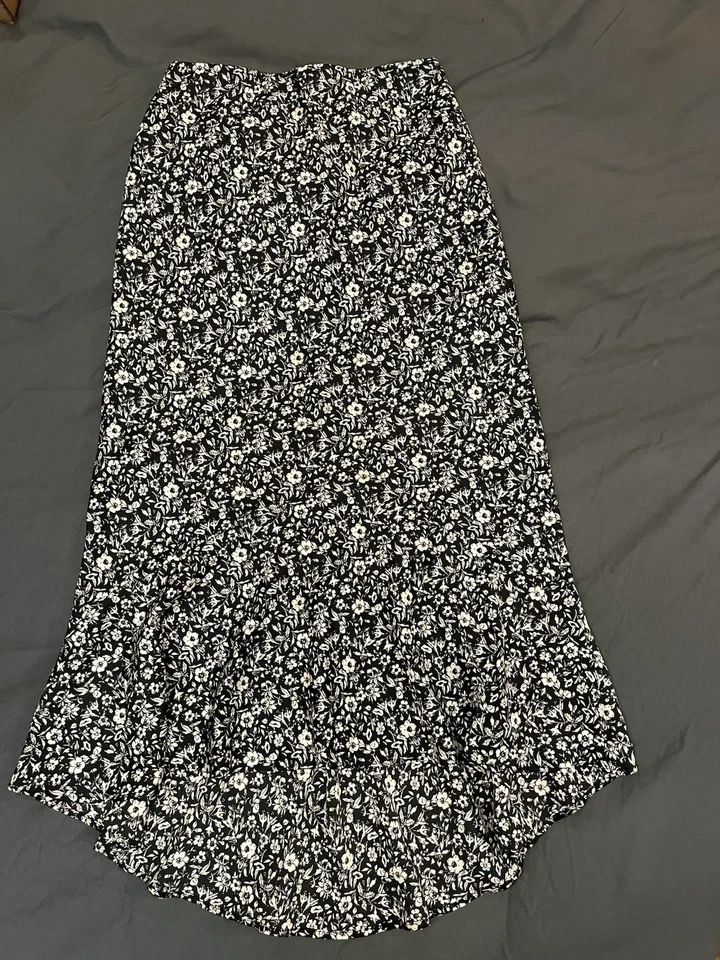 Abercrombie & Fitch, Black Floral Midi Skirt, Slinky Material, Size S - Image 2 of 2