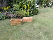 2x Terracotta Planters