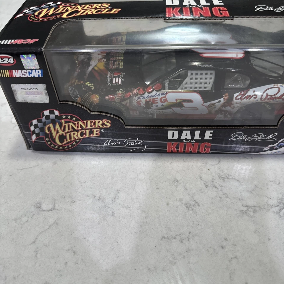 CÍRCULO DEL GANADOR 2009 NASCAR DALE AND THE KING 1:24 DIECAST DALE WONHARDT SR Foto 2 de 4