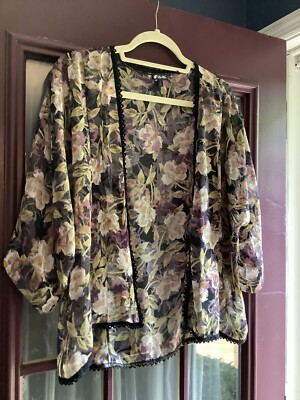 Lily White Womens Short Sleeve Sheer Floral Blouse- Size L
