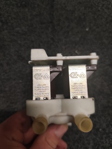 Magnetventil Ventil Zulaufventil Waschmaschine Siemens WM14A222 (2