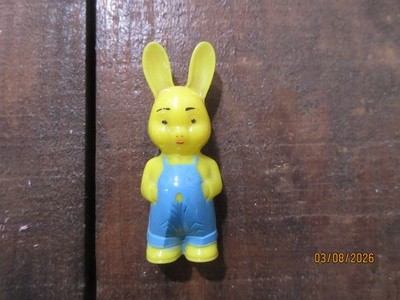 Vintage Knickerbocker Hard Plastic Bunny Rabbit Yellow with Overalls 2 3/4'' Tall