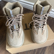 モ*い様 adidas YEEZY Desert Boots\