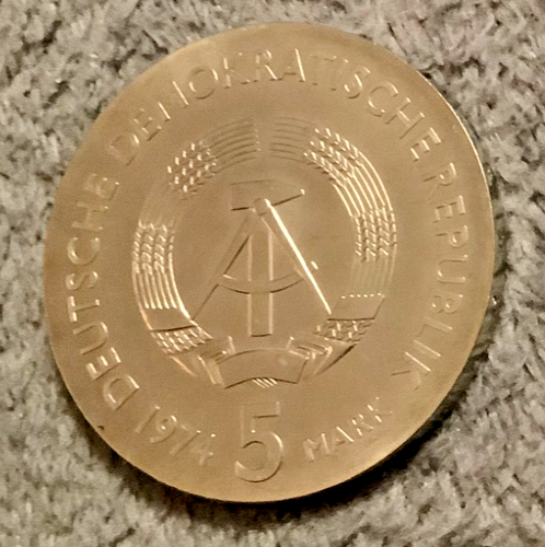 DDR Gedenkmünzen 5/10/20 Mark - Bild 15 von 165