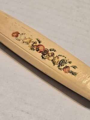 Vintage MCM Metal Ladle Plastic Handle Vegetable Designs, some rust on ladle