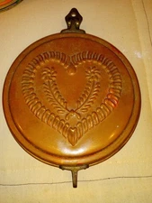 BS Vintage Copper Brass Key Holder Wall Hanging Heart Embossed Country Farmhouse