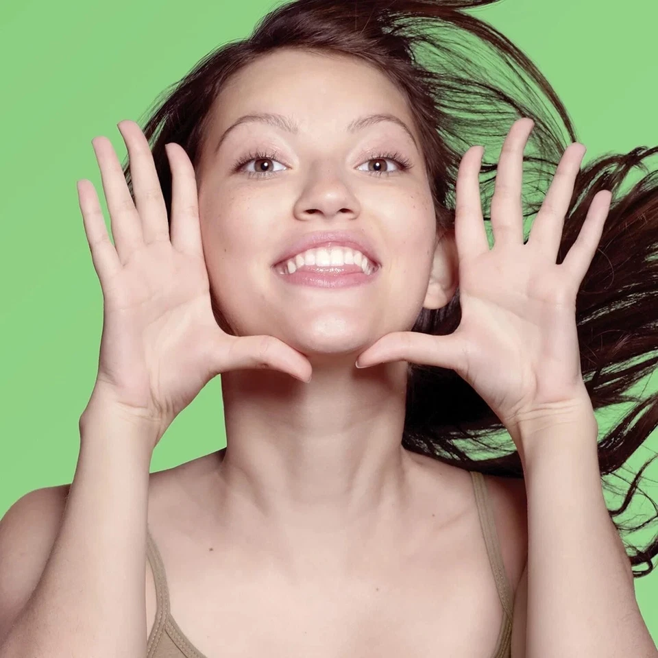 St. Ives Blackhead Clearing Face Scrub Clears Blackheads & Unclogs Pores... - Image 3 of 4